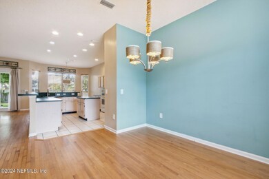 10-web-or-mls-1570 Walnut Creek Dr-10