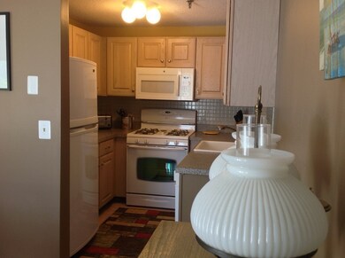 25 Tobey Rd unit 57, Dracut, MA 01826 - photo 7