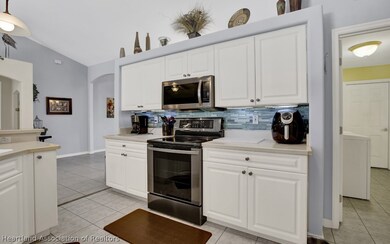 7 Meadowlake Cir N, Lake Placid, FL 33852 - photo 2