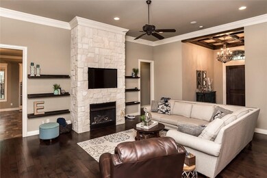 1405 NW Hermanus St, Bentonville, AR 72712 - photo 2