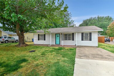 517 S Colorado St, Celina, TX 75009 - photo 2