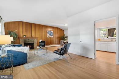 1006 Strout St, Silver Spring, MD 20901 - photo 7