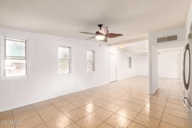 2638 N 47th Dr, Phoenix, AZ 85035 - photo 7