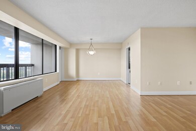 Skyline Plaza unit 2209N, Baileys Crossroads, VA 22041 - photo 7