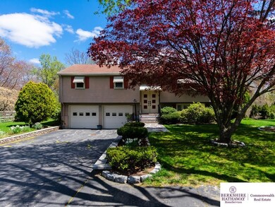 93 Graymore Rd, Waltham, MA 02451 - photo 3