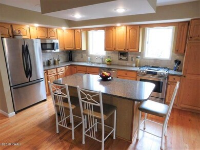 102 Rodeo Ln, Lords Valley, PA 18428 - photo 3