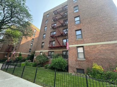 65-39 108th St unit E6, Forest Hills, NY 11375 - photo 5