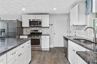 901 Scituate Ave, Cranston, RI 02921 - photo 3