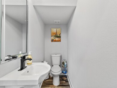 1022 Melneeka Ln, Houston, TX 77091 - photo 6