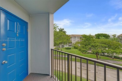 800 SW 125th Way unit O312, Pembroke Pines, FL 33027 - photo 3