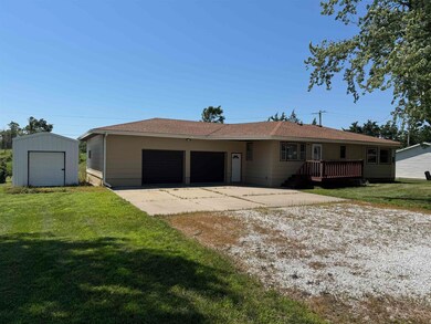 700 W Omaha St, Crofton, NE 68730 - photo 2