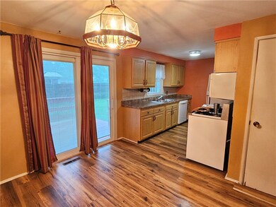 2 Colony Rd, Riverside, RI 02915 - photo 3