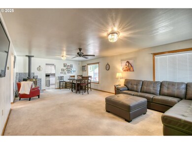 440 E Main St, Athena, OR 97813 - photo 6