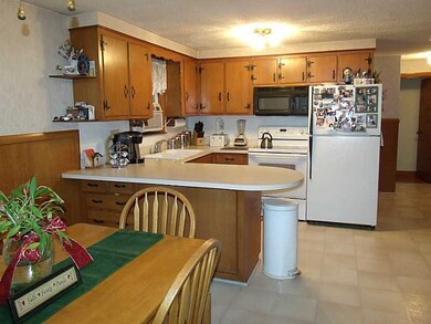 32 Mount View Dr, Cumberland, RI 02864 - photo 5