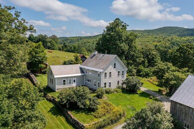 935 Dana Rd, Pomfret, VT 05053 - photo 3