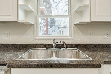 929N11thSt_00003