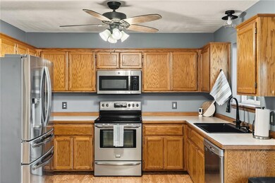 800 E 14th St, Kearney, MO 64060 - photo 7