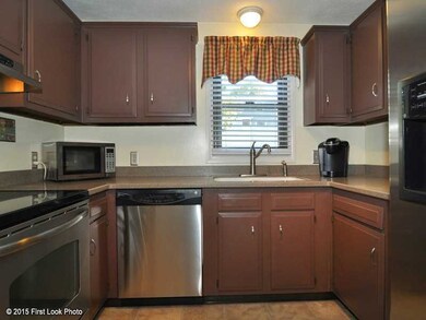 44 Grimshaw Place, Warwick, RI 02889 - photo 5