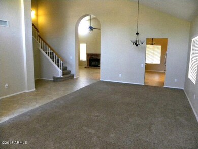 Living room/Dining area