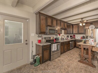 2310 Auburn Ct, College Station, TX 77840 - photo 5