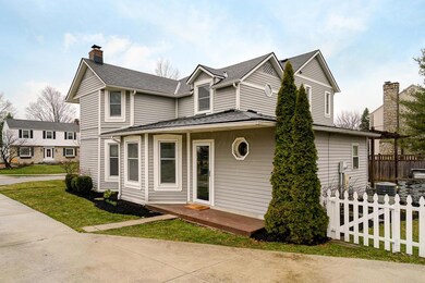 1508 Barrington Rd, Columbus, OH 43221 - photo 3