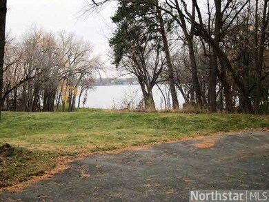 2755 Woolsey Ln, Wayzata, MN 55391 - photo 7