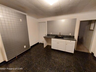 1 Penn St, Kingston, PA 18704 - photo 4