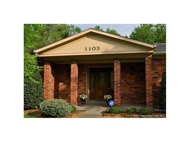 1103 E Ridge Dr, New Albany, IN 47150 - photo 3