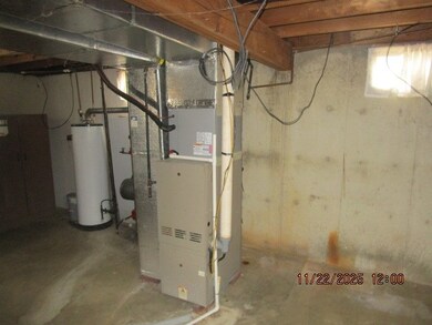 935 Apache Dr, Chillicothe, OH 45601 - photo 7