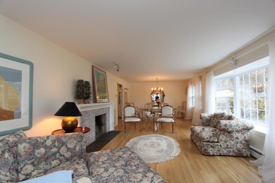 59 Thornridge Dr, Stamford, CT 06903 - photo 2