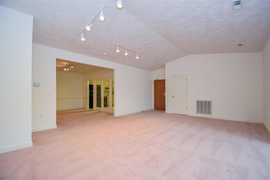 02-4825 Glen Ivy Unit 318-31