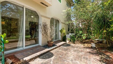 Private Spacious Outdoor Garden Area