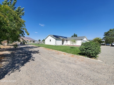 5320 Trousdale Cir, Winnemucca, NV 89445 - photo 2