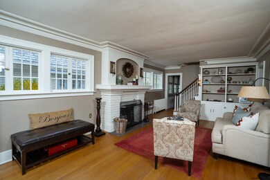 1357 Regent St, Schenectady, NY 12309 - photo 3