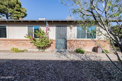 1139 E Redmon Dr unit A, Tempe, AZ 85283 - photo 2