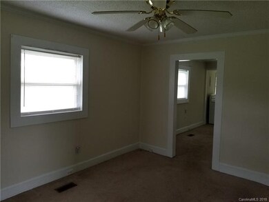 135 Vinson Rd, Statesville, NC 28677 - photo 3
