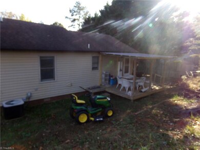 1062 Cannon Heights Dr, Asheboro, NC 27205 - photo 7