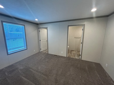 513 Washington unit 513, Belleville, MI 48111 - photo 3