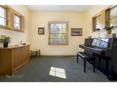 Andersen Awning Windows compliment this main floor
