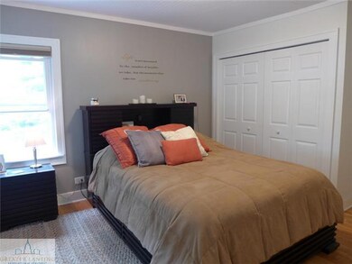 119 W South St, Grand Ledge, MI 48837 - photo 7