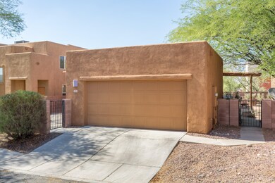2924 N. Cardell Cir-1678-HDR