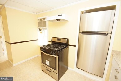 6925 Harford Rd, Parkville, MD 21234 - photo 5