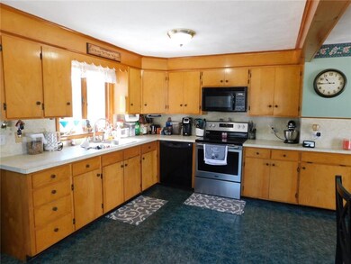 18 Chase Hill Rd, Ashaway, RI 02804 - photo 2