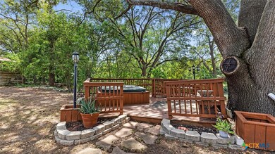 949 Burges St, Seguin, TX 78155 - photo 3