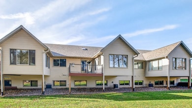 3313 Alf Ct, Eau Claire, WI 54701 - photo 2