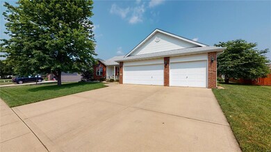 1908 Wellington Ln, Maryville, IL 62062 - photo 3