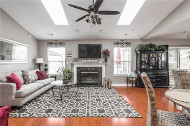 12998 Dellinger Dr, Fishers, IN 46038 - photo 5