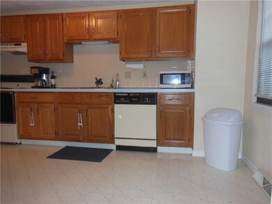 2707 Pinewood Dr, Smithfield, RI 02917 - photo 7