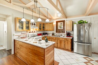 Open living/kitchen design