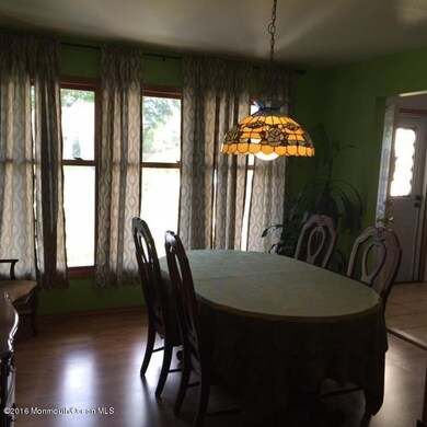 13 Daniel dining room